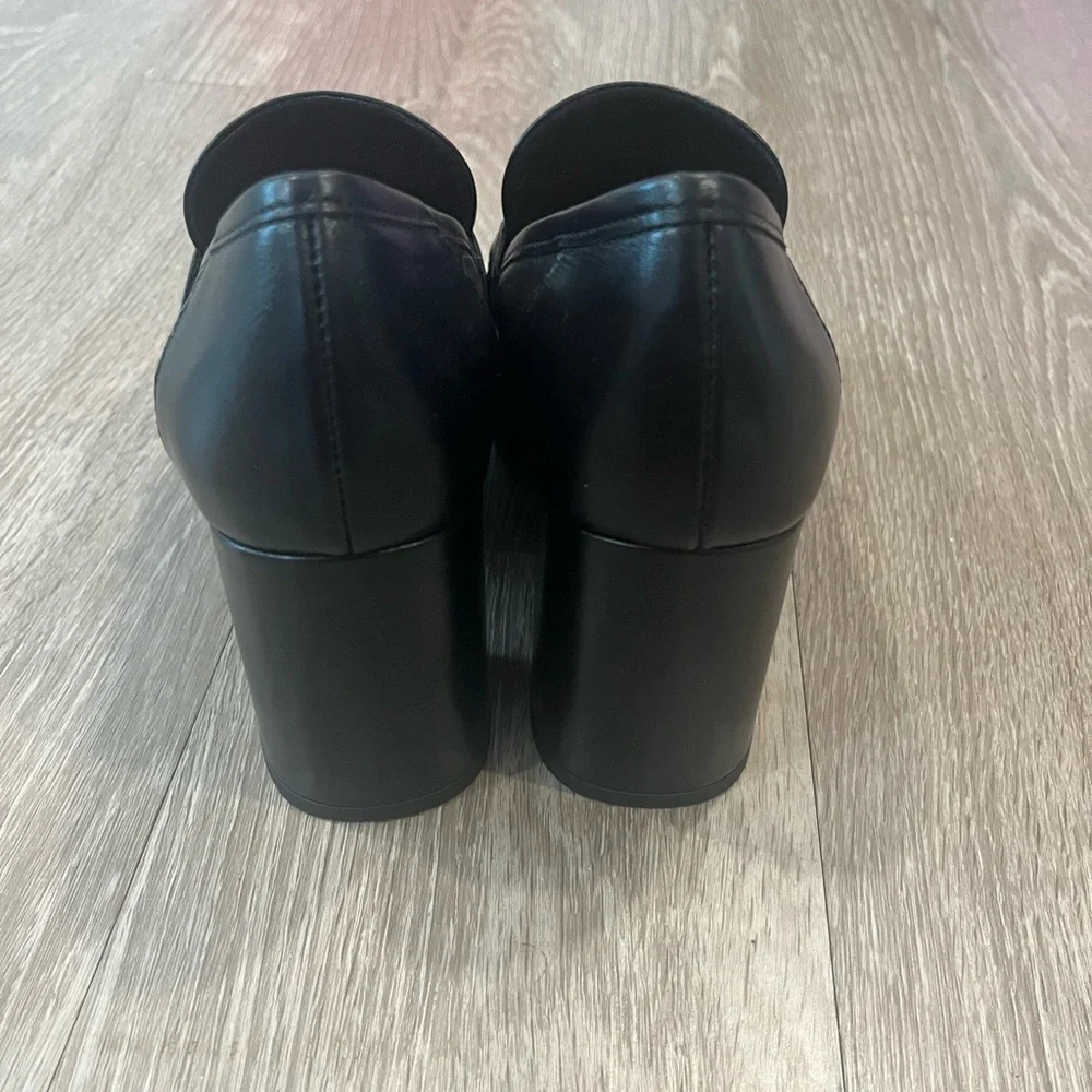 Sézane Black Leather Block Heel Loafers with Gold Hardware